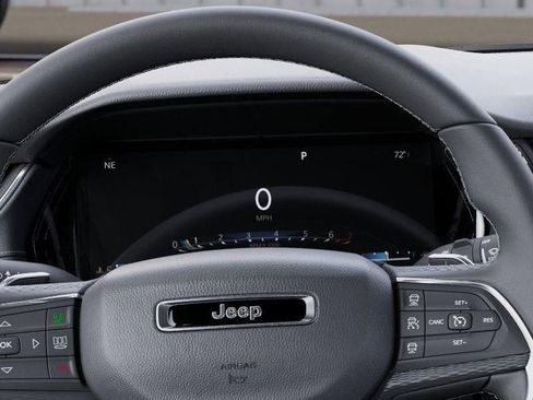 New 2025 Jeep Grand Cherokee L Altitude AWD/4WD image 17