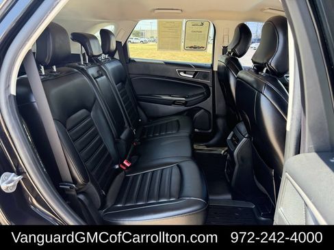 Used 2019 Ford Edge SEL w/ Cold Weather Package FWD image 31