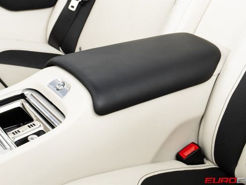 Used 2018 Rolls-Royce Dawn image 38