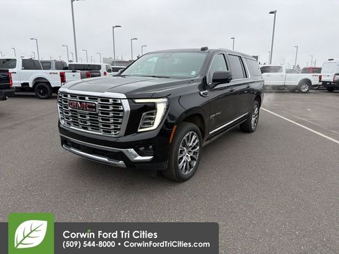 Used 2025 GMC Yukon XL Denali image 1