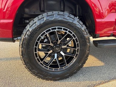 New 2025 Ford F150 Lariat w/ Equipment Group 502A High image 10