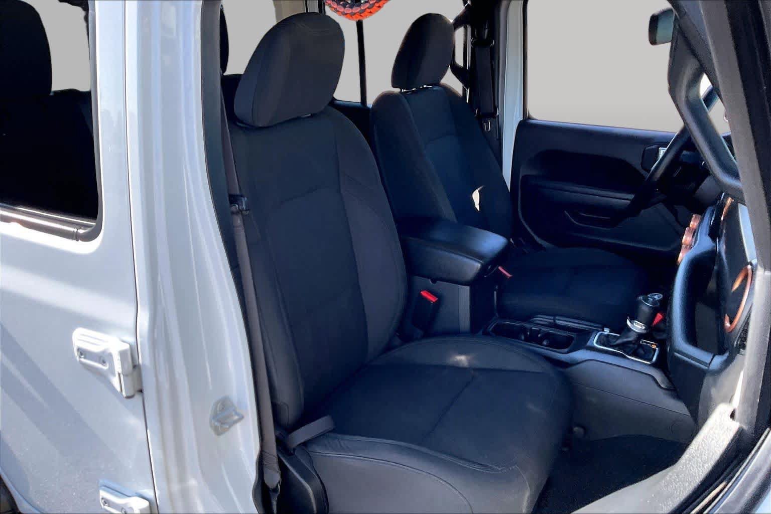 Used 2022 Jeep Wrangler Unlimited Sport AWD/4WD image 9