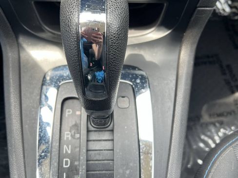 Used 2012 Ford Fiesta SES FWD image 21
