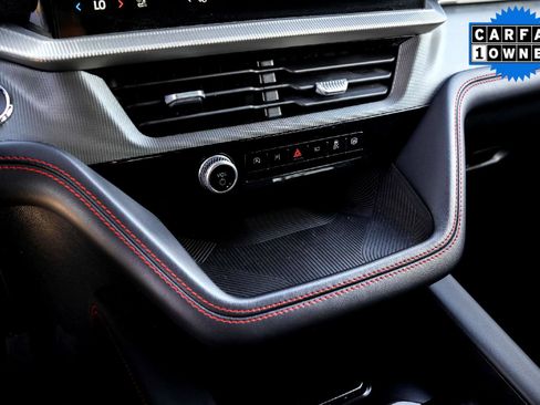 Used 2025 Ford Explorer ST-Line w/ ST-Line Street Pack image 21