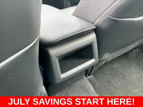 Used 2022 Toyota Camry SE FWD image 12