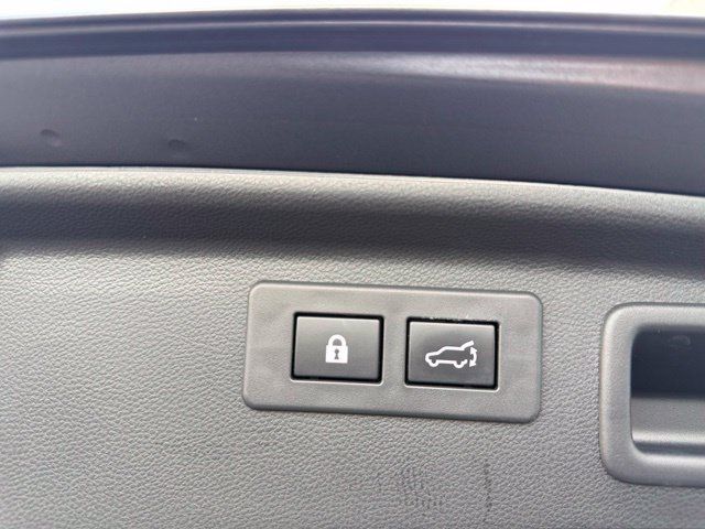 Used 2024 Subaru Forester Premium AWD/4WD image 24