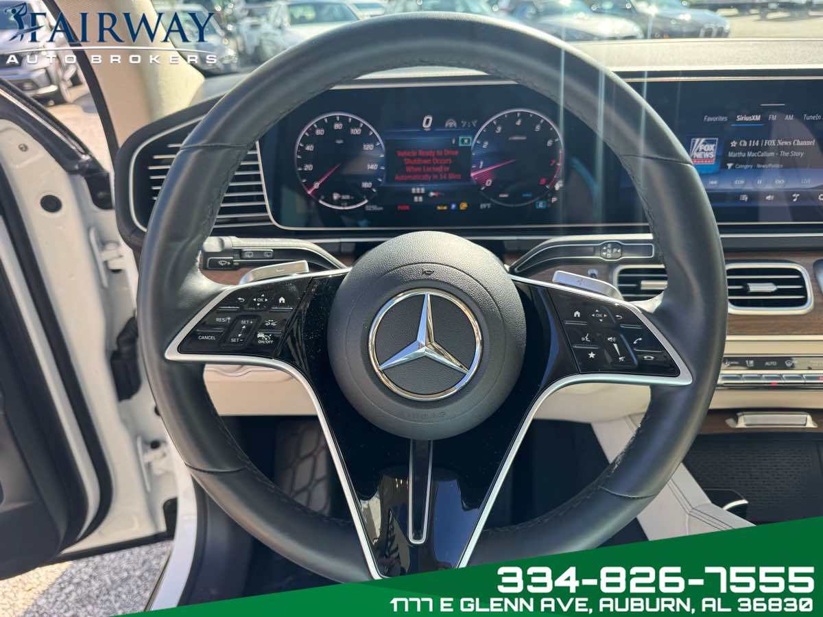 Used 2025 Mercedes-Benz GLS 450 4MATIC image 17