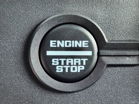 New 2025 Ford Bronco Badlands image 23