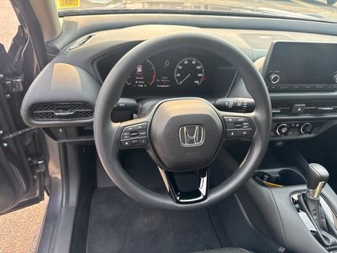 Used 2023 Honda HR-V LX image 14