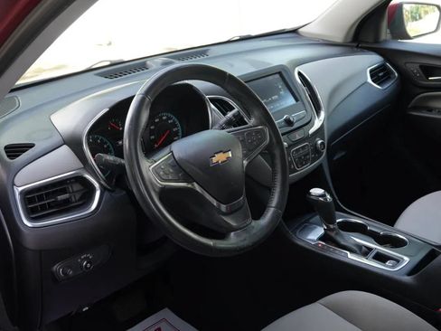 Used 2018 Chevrolet Equinox LT FWD image 8