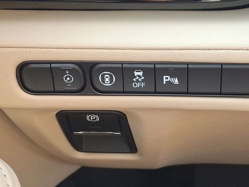 Certified 2023 Acura MDX SH-AWD w/ Technology Package image 24