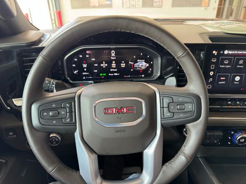 Used 2026 GMC Sierra 1500 SLT w/ SLT Premium Package AWD/4WD image 30