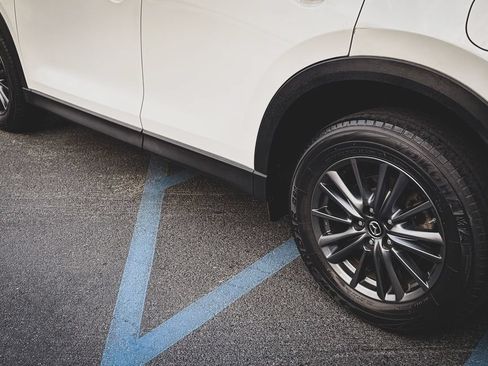 Used 2020 MAZDA CX-5 Touring FWD image 27