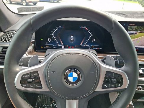 Used 2025 BMW X5 xDrive40i w/ M Sport Package AWD/4WD image 21
