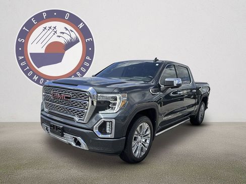 Used 2021 GMC Sierra 1500 Denali w/ Denali Ultimate Package AWD/4WD image 1