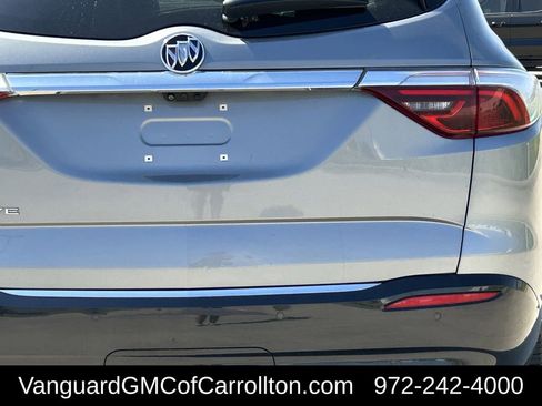 Used 2024 Buick Enclave Premium AWD/4WD image 9