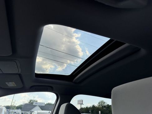 Used 2017 Honda CR-V EX image 15