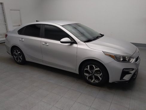 Used 2020 Kia Forte LXS FWD image 11