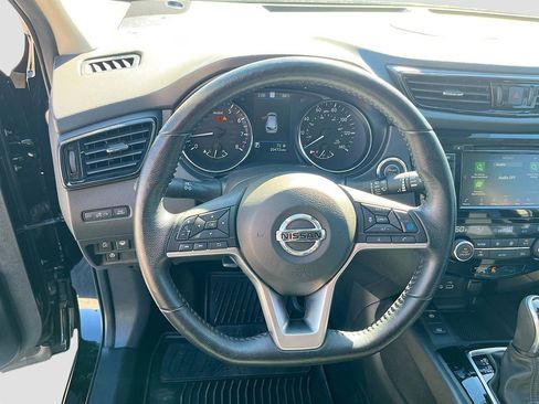 Used 2022 Nissan Rogue Sport SL w/ Premium Package FWD image 11
