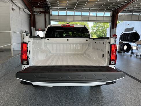 New 2026 Chevrolet Colorado LT RWD image 8