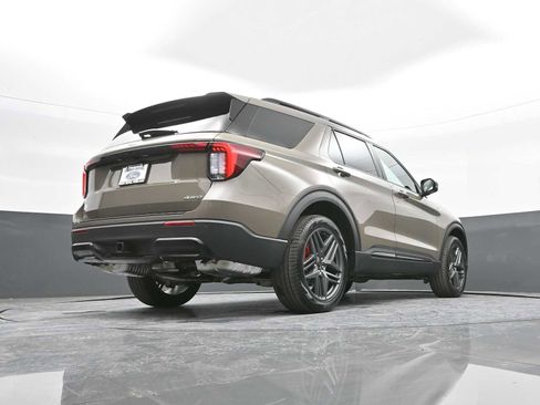 New 2026 Ford Explorer ST-Line w/ ST-Line Street Pack image 65