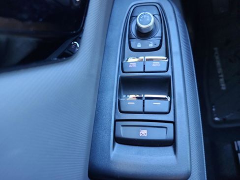 Used 2025 Subaru Forester Sport image 21