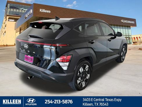 Used 2024 Hyundai Kona SEL FWD image 8