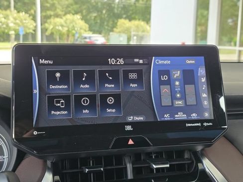 Used 2021 Toyota Venza Limited AWD/4WD image 19