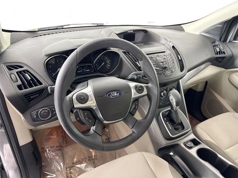 Used 2013 Ford Escape SE image 4