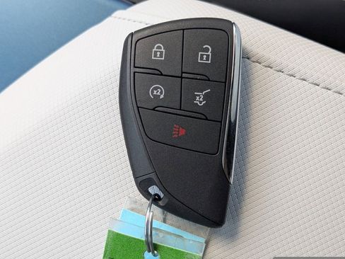 New 2026 Chevrolet Equinox EV LT image 31