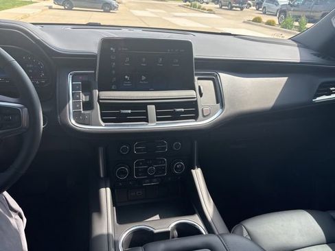 Used 2024 Chevrolet Tahoe Z71 w/ Luxury Package AWD/4WD image 42