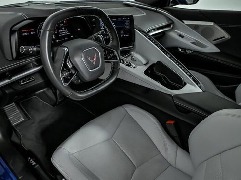 Used 2021 Chevrolet Corvette Stingray Preferred Cpe w/ Z51 Performance Package RWD image 19
