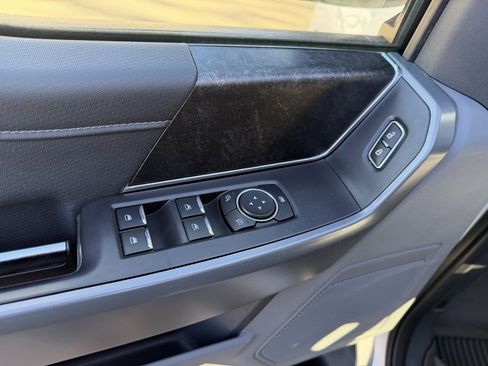 Used 2022 Ford F150 XLT w/ Equipment Group 302A High image 9