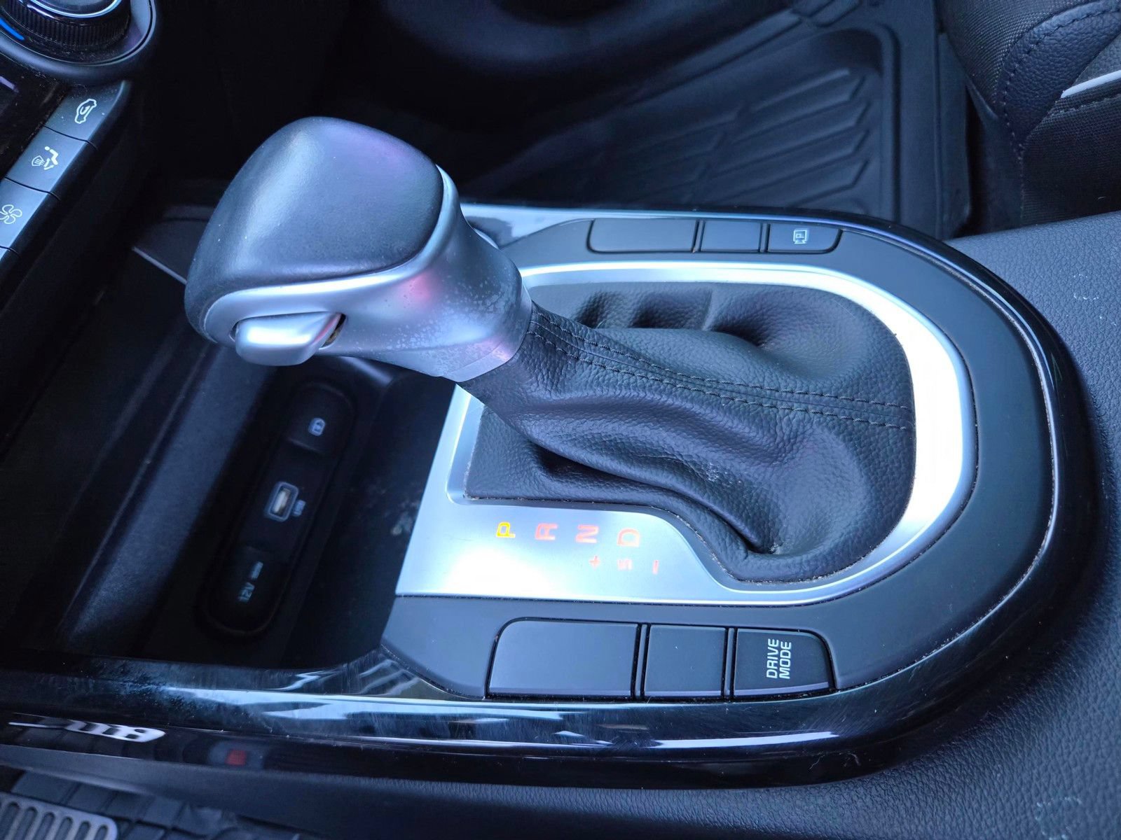 Used 2023 Kia Forte GT-Line w/ GT-Line Technology Package FWD image 17