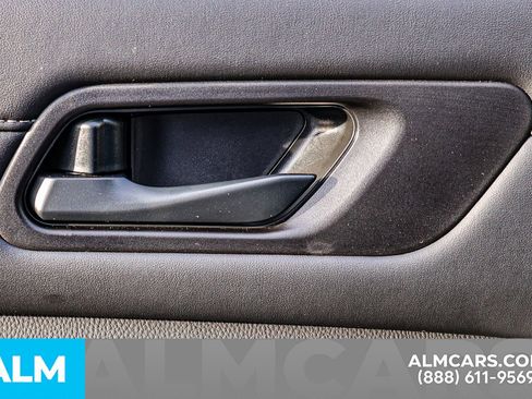 Certified 2025 Nissan Pathfinder SV image 46