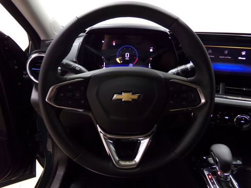 New 2025 Chevrolet Trax LT w/ Driver Confidence Package image 21