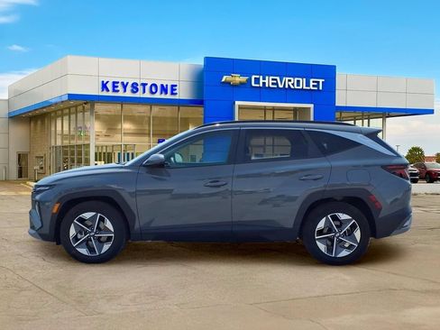 Used 2025 Hyundai Tucson SEL FWD image 4