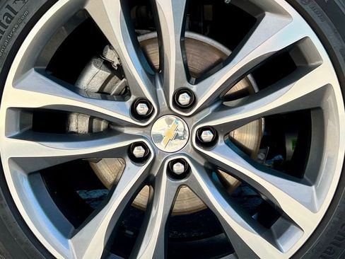 Used 2024 Chevrolet Malibu LT image 13