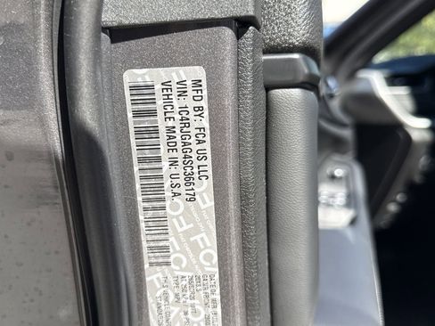 New 2025 Jeep Grand Cherokee Laredo image 44