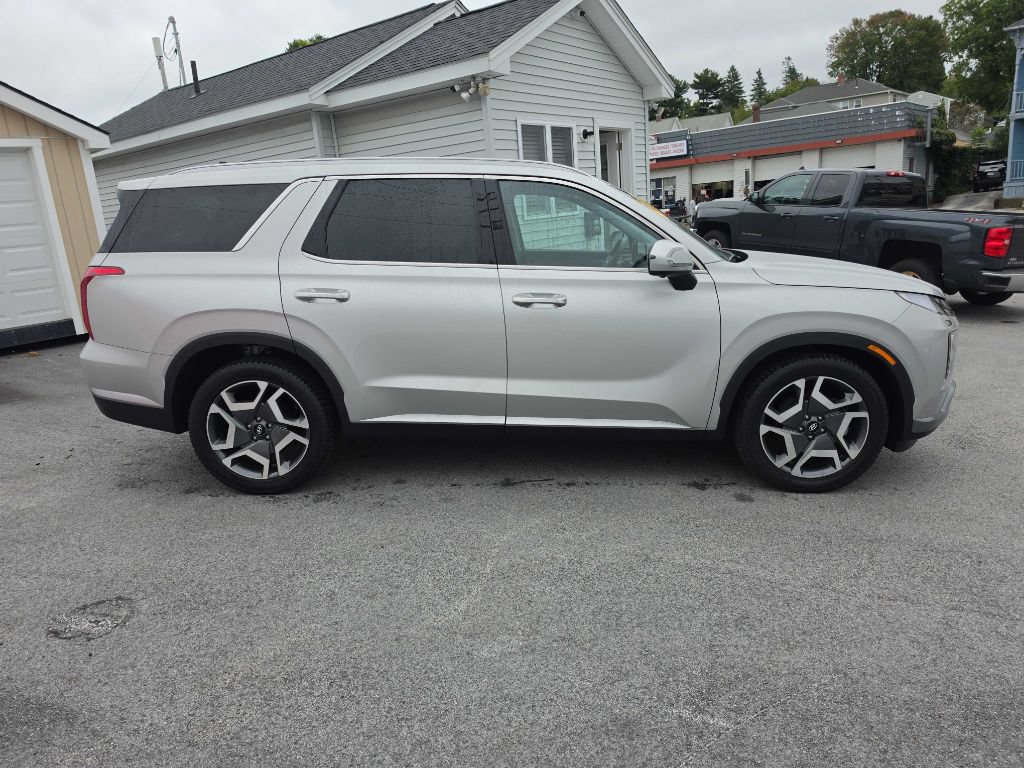 Used 2025 Hyundai Palisade SEL AWD/4WD image 3