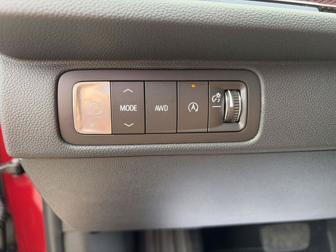 New 2026 Chevrolet Traverse Z71 w/ Enhanced Driving Package AWD/4WD image 19