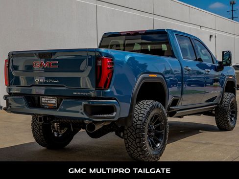 Used 2024 GMC Sierra 2500 Denali w/ Denali Reserve Package image 10