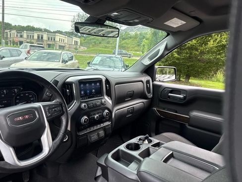 Used 2020 GMC Sierra 1500 Elevation w/ Elevation Value Package AWD/4WD image 14