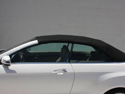 Used 2013 Mercedes-Benz E 550 Cabriolet image 17