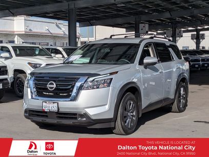 Used 2024 Nissan Pathfinder SV