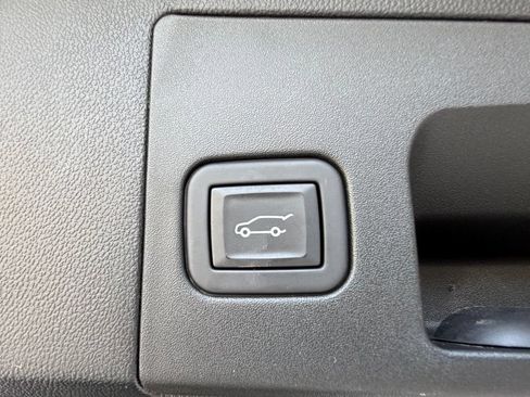 Used 2024 Cadillac XT5 Luxury FWD image 27