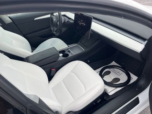 Used 2022 Tesla Model 3 Long Range image 23