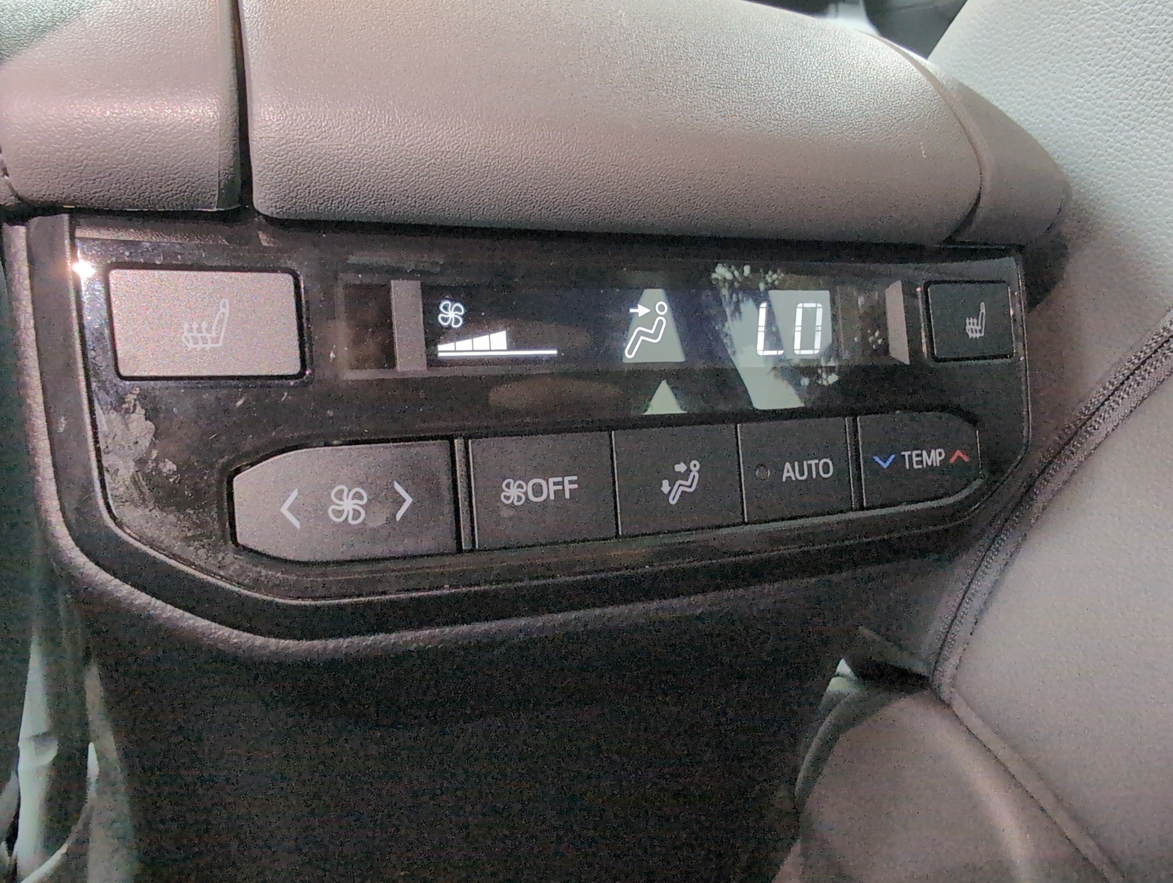 Used 2022 Toyota Highlander Platinum FWD image 36