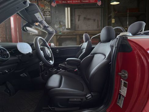 Used 2024 MINI Cooper S FWD image 14