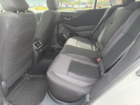 Used 2025 Subaru Outback Premium w/ Popular Package #1A AWD/4WD image 24